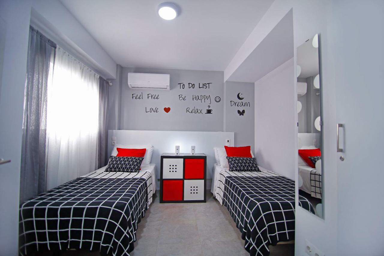 Апартаменты Vella Rosa 2 Торре-дель-Мар Экстерьер фото